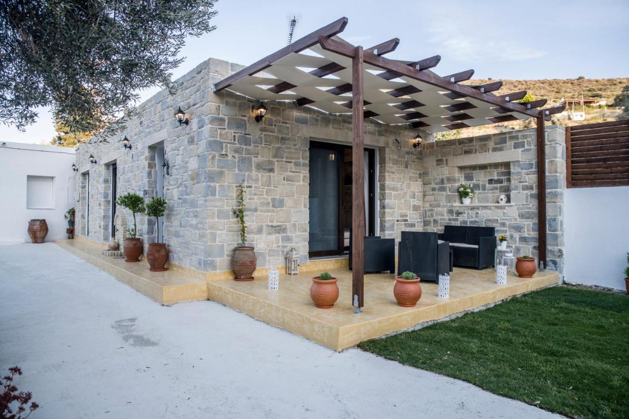 Villa Mira Kamilari Exterior foto